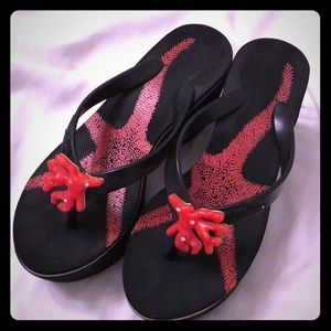 Miss Trish rubber sandals